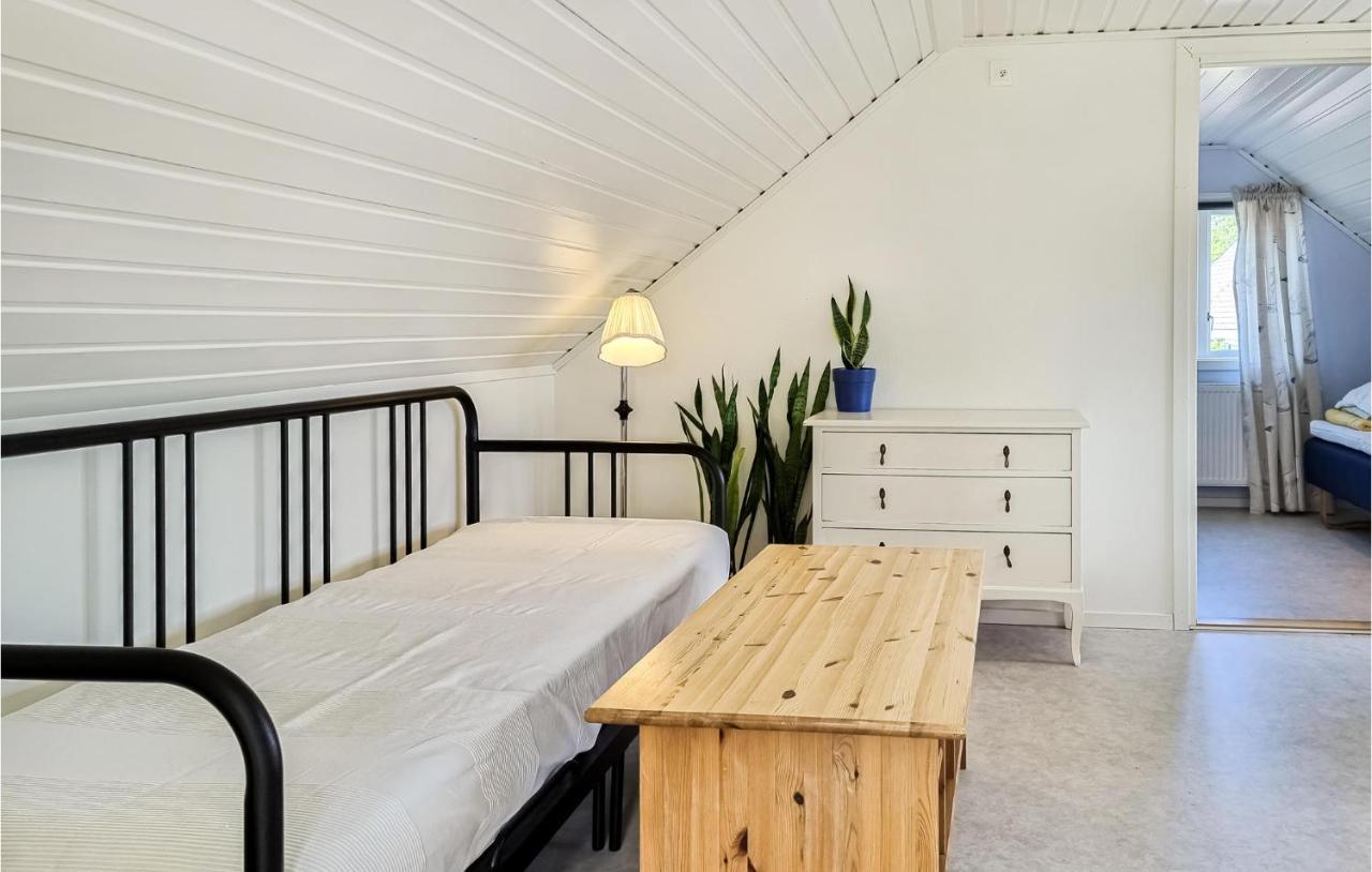 Stunning Apartment In Gullspang With Wifi Εξωτερικό φωτογραφία